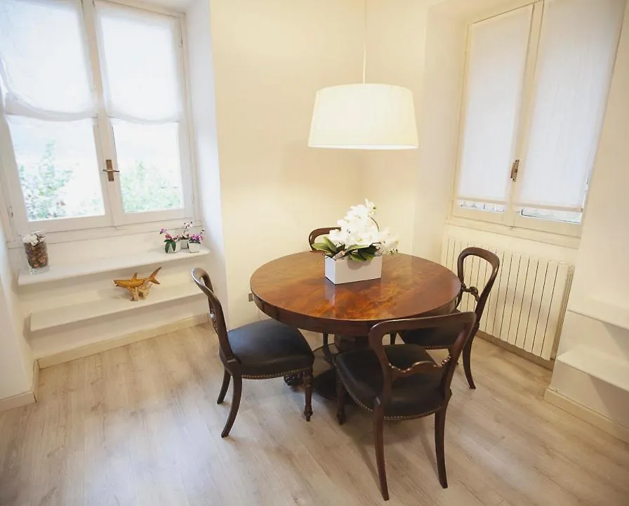 Divina Vita Apartments Varenna