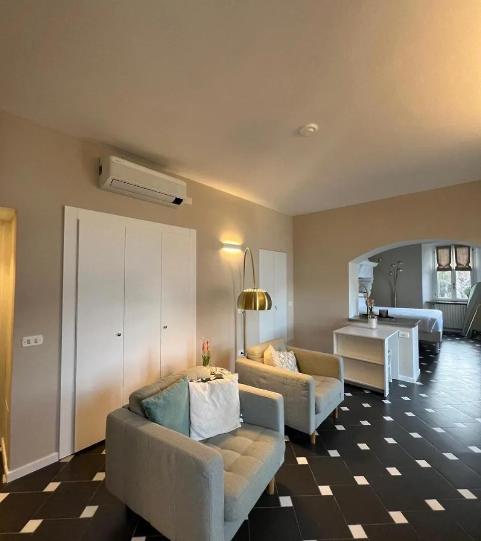 Divina Vita Apartments ヴァレンナ
