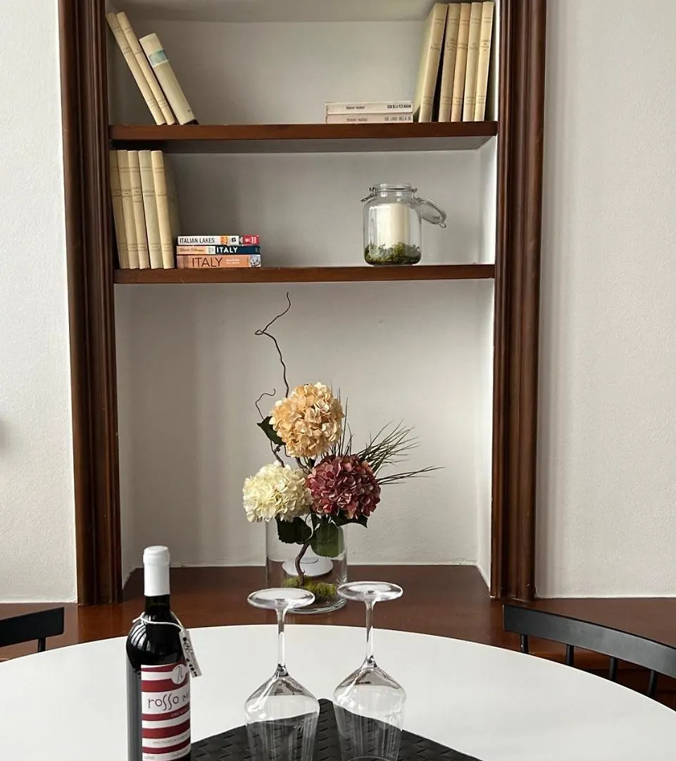 Divina Vita Apartments Varenna Italia