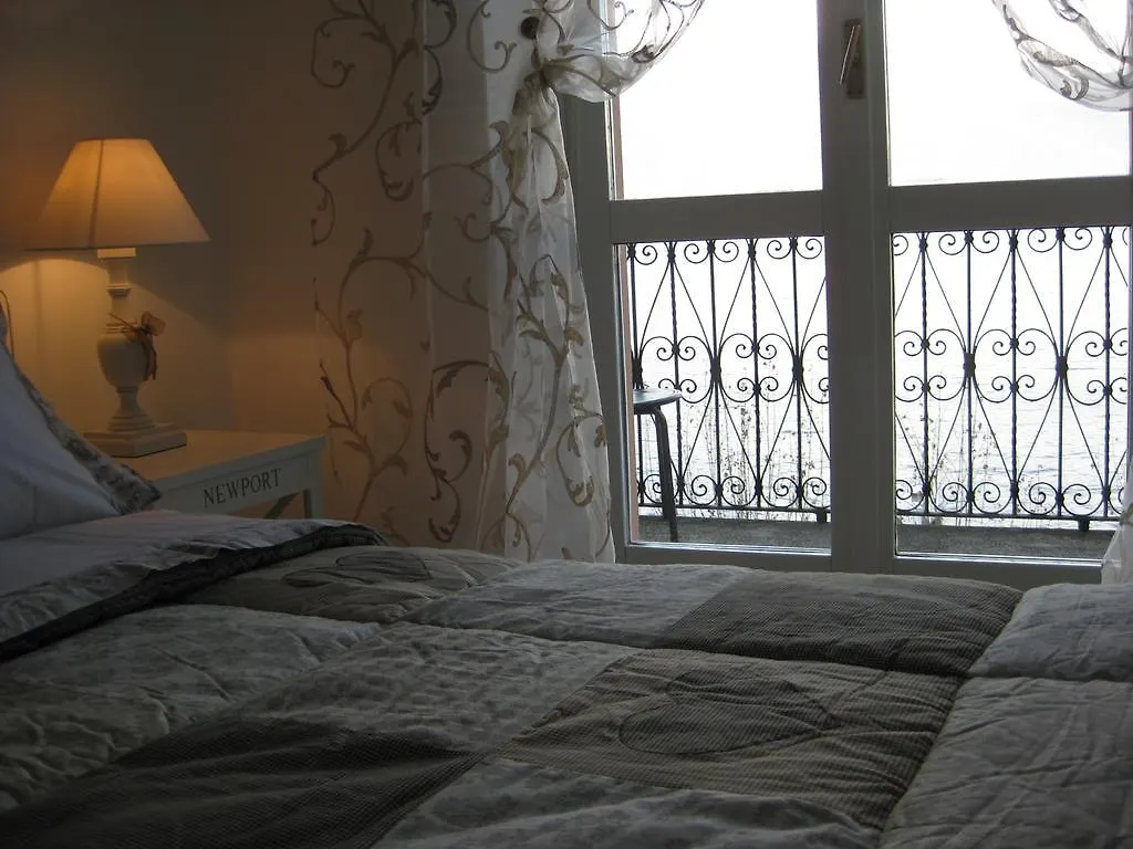 Divina Vita Apartments ヴァレンナ 0*,