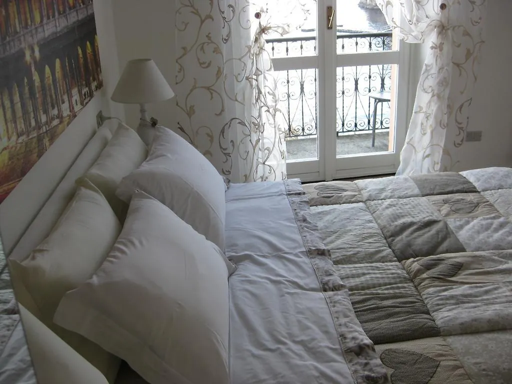 Divina Vita Apartments ヴァレンナ