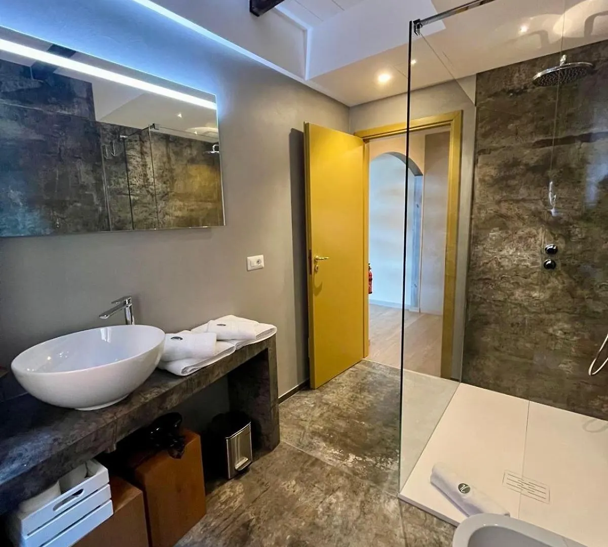 Divina Vita Apartments Varenna 0*,  Italia