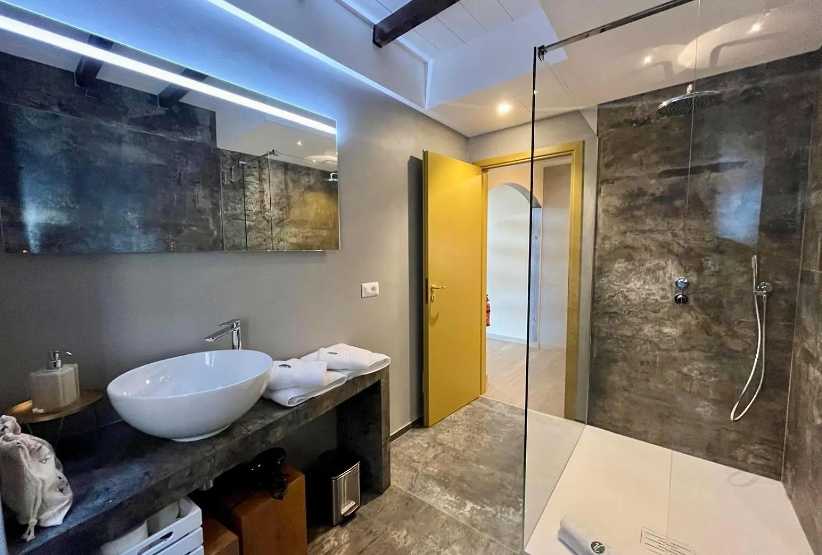 Divina Vita Apartments Varenna Italia