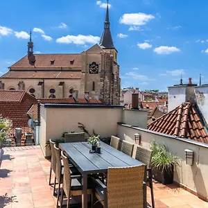 Charles In Old Town Apartment Prague