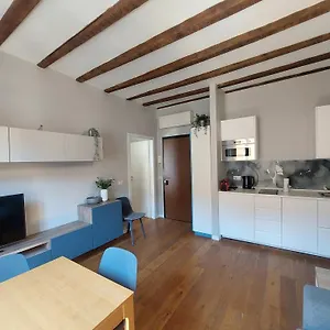Apartment Perfect Place In Porta Venezia Ii, Milan